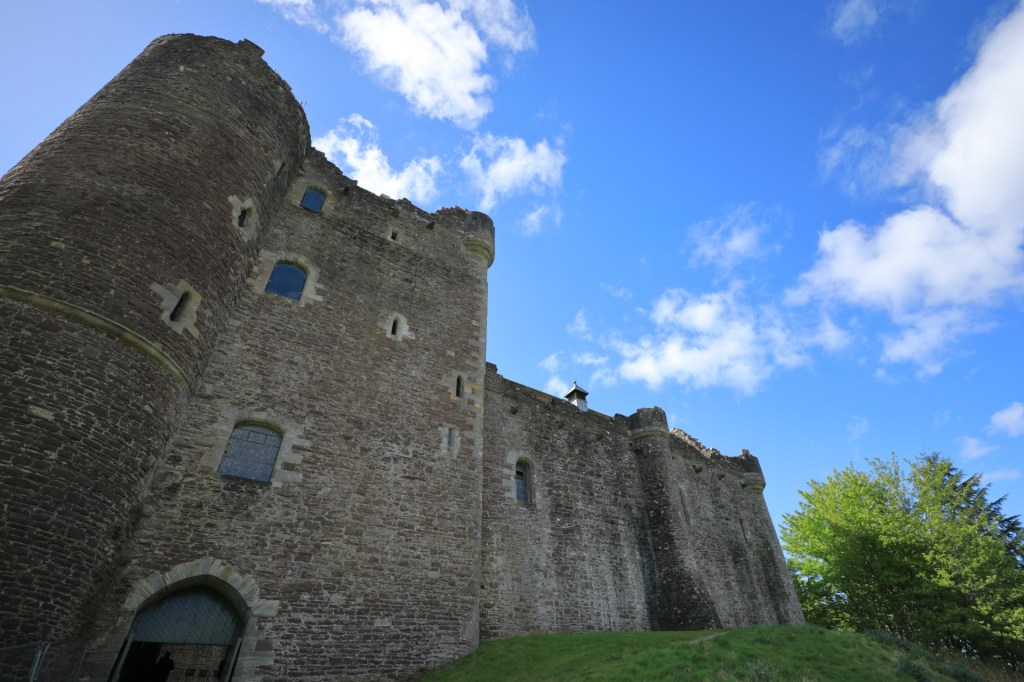 Doune castle exterior wide angle